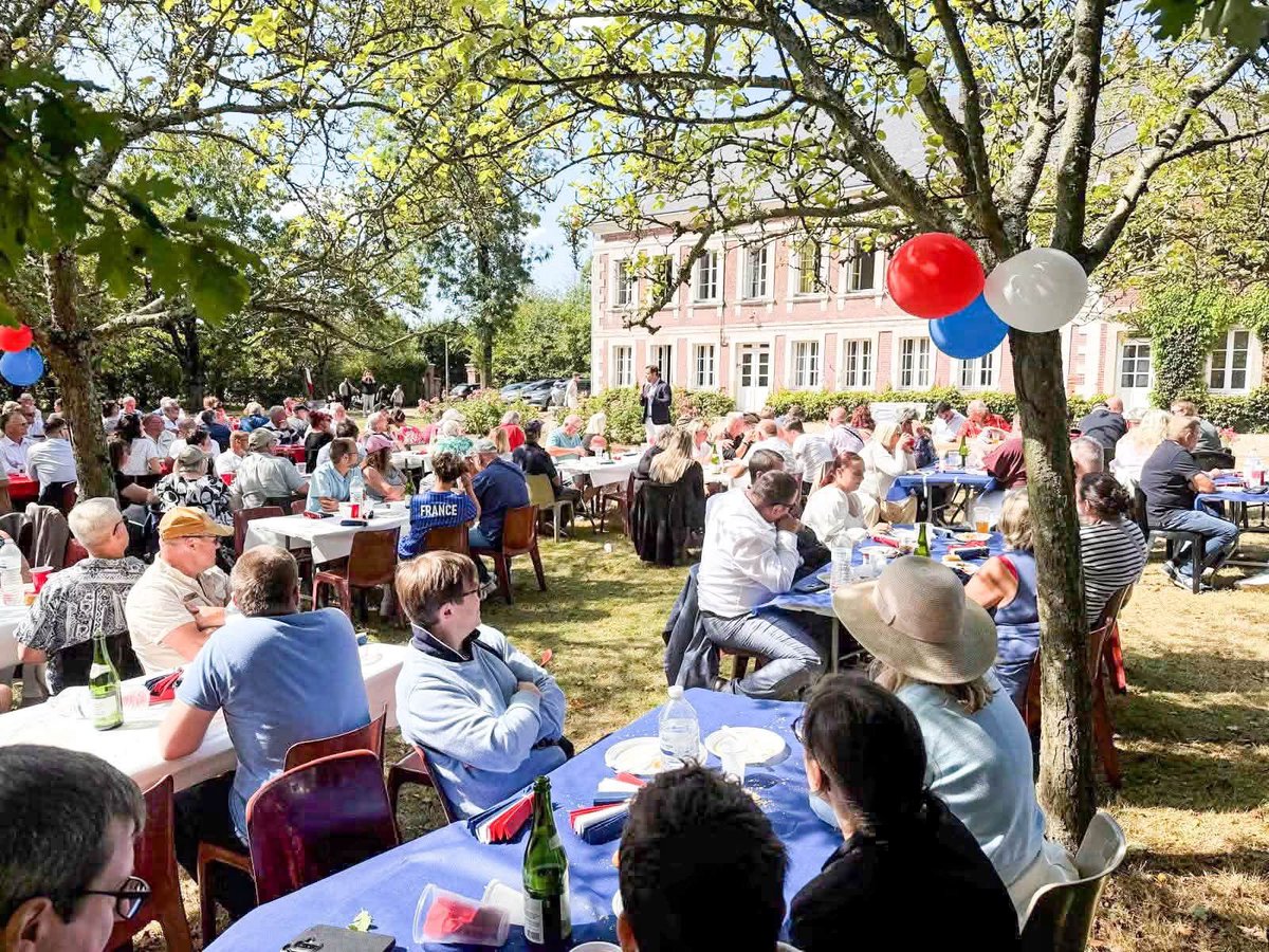 RNational_76's tweet photo. C’était l’édition 2026 de la fête de la fédération ! 🇫🇷☀️

Merci à @AymericDurox, @ludovicpajot et @PatriceMartinRN pour leur présence parmi nous. 

Tous ensemble pour envoyer @MLP_officiel à l’Élysée ! https://t.co/OP6FxzYrPh