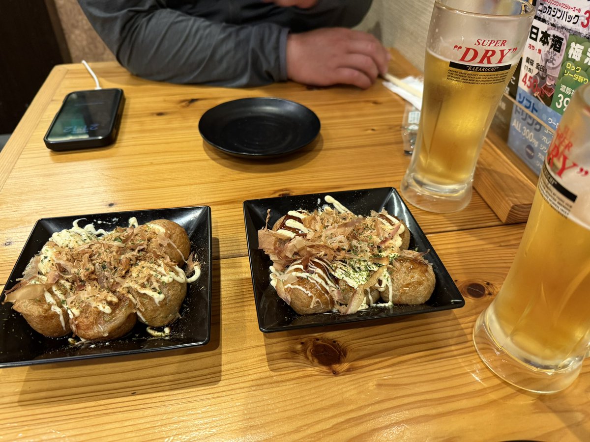 zino_progress's tweet photo. パートナーとたこ焼き食べながら語る夜。 https://t.co/VGrbrhbVIg