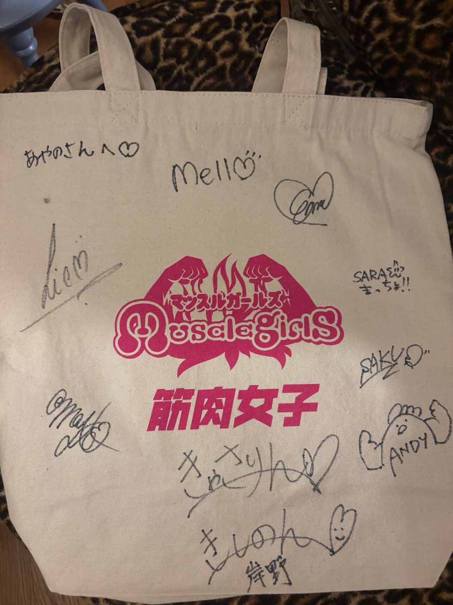 ayanoco127127's tweet photo. めちゃ楽しいところに
連れて行っていただきました🩵
みなさんめちゃくちゃお美しい✨😭✨ https://t.co/623CF3JGAI