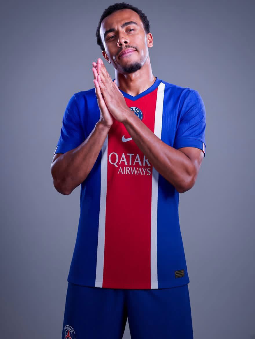 mathilda_kouame's tweet photo. 🚨🇨🇮 MERCATO GUÉLA DOUÉ

Le PSG ferait tout pour recruter Guéla Doué cet été ! 👀🇨🇮

Le latéral droit de Strasbourg est également suivi par Everton, qui a déjà formulé plusieurs offres.

Son frère Désiré Doué évolue déjà au PSG. 🔴🔵

Guéla Doué privilégierait un club qualifié pour la Ligue des Champions. 

Source @Ekremkonur