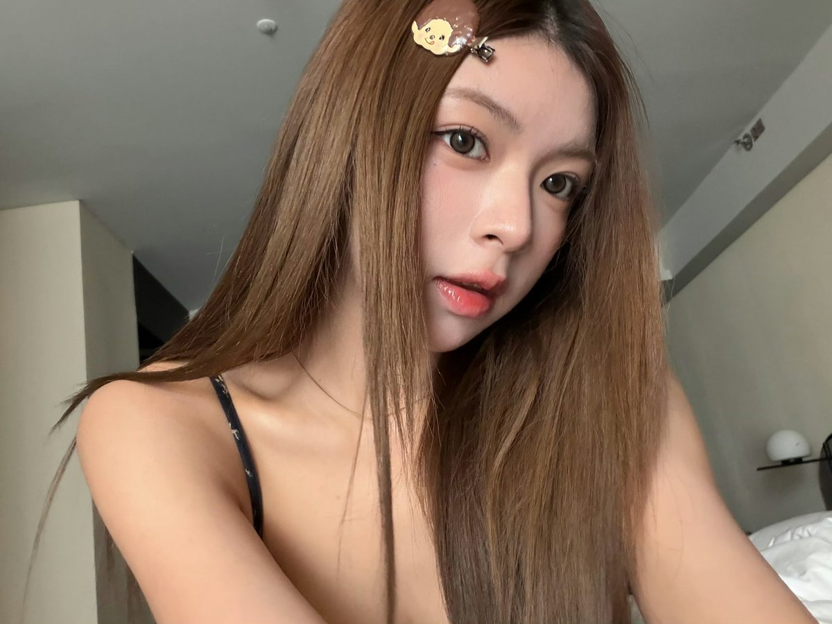 elynlyl's tweet photo. #selfie https://t.co/cHX8vLEHcU