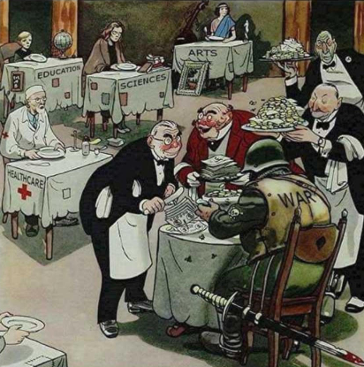 DeRoyEmile1's tweet photo. @implosionblue Op wiens kosten,volksverrader Theo? https://t.co/AENZZAz9DI