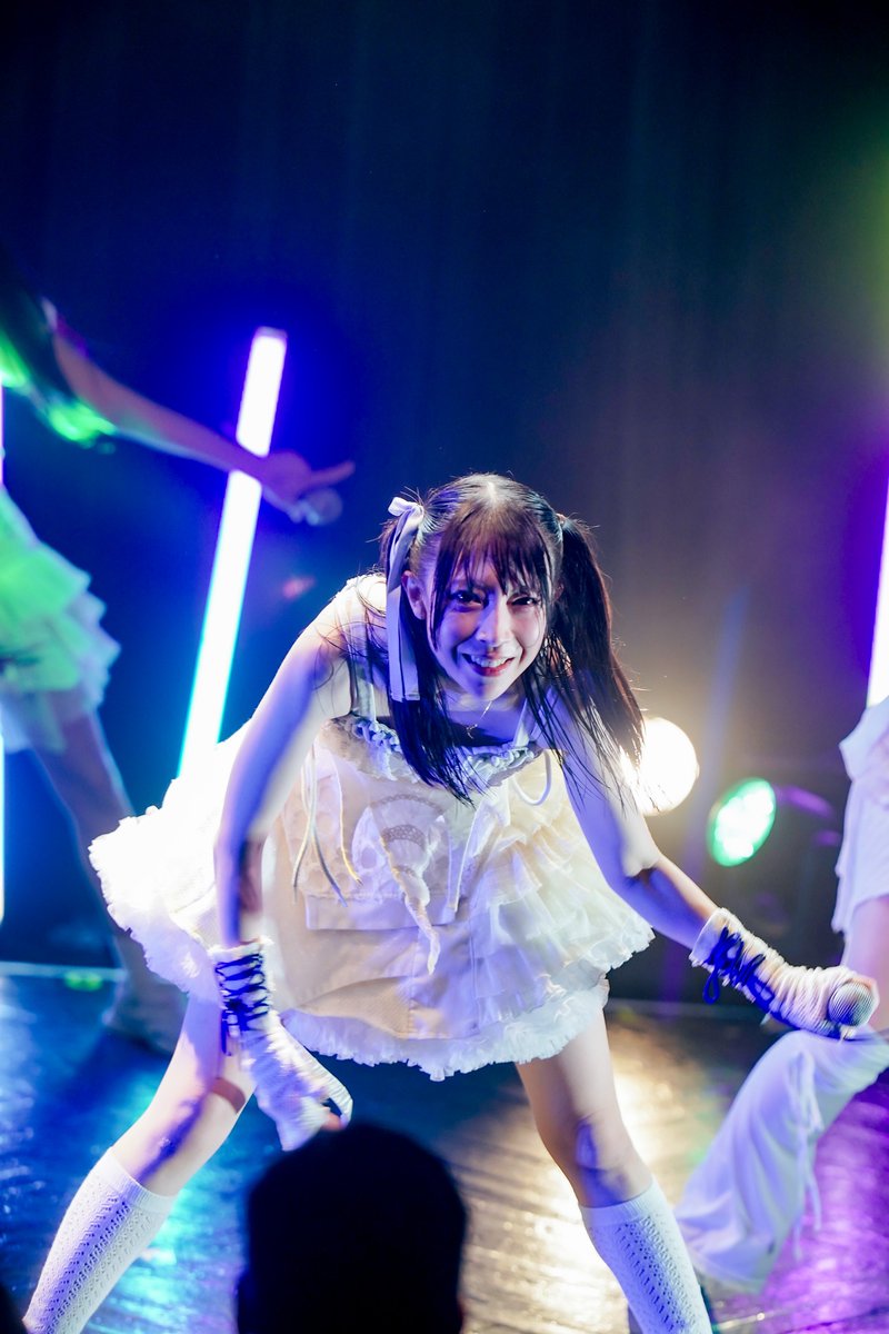 jiro_202107_sub's tweet photo. @YUINON_FKLT 2026年8月18日(火)
プレデビュー二周年記念ワンマンライヴ
#FOKALITE
渋谷WWW
ユイノン⑩
ユイノンの腕、しなやか🫠
#FOKALIVE https://t.co/4RN2ZSeOjm