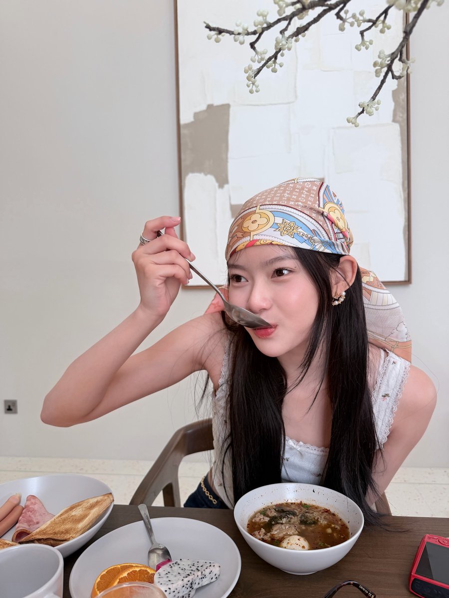 ppopwmsr's tweet photo. ม่ายยยยยยยวั่นพีซ มาาาอาาาอาาาอายยยวันพีซ 🪐💫🛘 https://t.co/OWBegS3PaY
