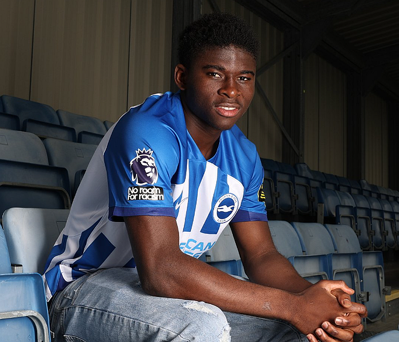 FTalentScout's tweet photo. Brighton’s ten most expensive sales:

2023: 🇪🇨 Moisés Caicedo → Chelsea €116m
2026: 🇨🇲 Carlos Baleba → Man United €75.9m
2022: 🇪🇸 Marc Cucurella → Chelsea €65.3m
2025: 🇧🇷 João Pedro → Chelsea €63.7m
2026: 🇳🇱 Jan Paul van Hecke → Tottenham €60m
2021: 🏴󠁧󠁢󠁥󠁮󠁧󠁿 Ben White → Arsenal €58.5m
2023: 🇦🇷 Alexis Mac Allister → Liverpool €42m
2022: 🇲🇱 Yves Bissouma → Tottenham €29.2m
2024: 🇩🇪 Deniz Undav → Stuttgart €26.7m
2026: 🏴󠁧󠁢󠁥󠁮󠁧󠁿 Carl Rushworth → Coventry €25.7m

Pure Moneyball brilliance. 🤑