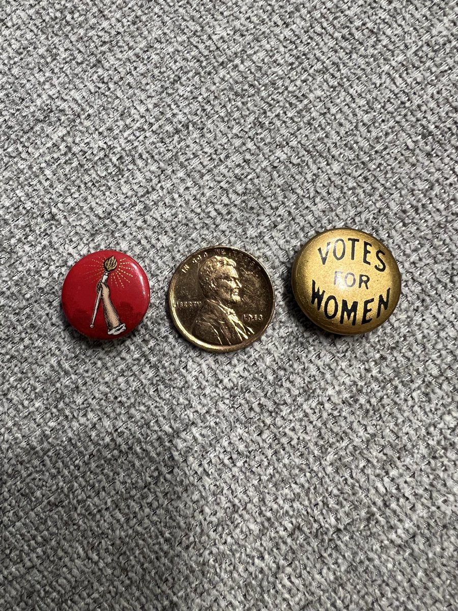 MichaelWMullin2's tweet photo. @history_dame My great grandmothers pins from that period in American history. https://t.co/xsVavENmO9