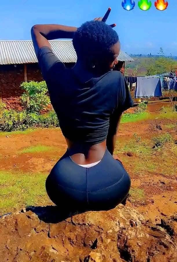 BlessingP54's tweet photo. I am just a village hot girl 😜😜😘🥰🥰 https://t.co/wr8RdQikhl