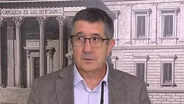 elespanolcom's tweet photo. 🔴 #DIRECTO | Patxi López, sobre las contradicciones sobre el papel del CNI en Ceuta: "Es posible que las dos cosas sean verdad a la vez" https://t.co/KHQWjXSaqj https://t.co/Pt7UsFqXAs