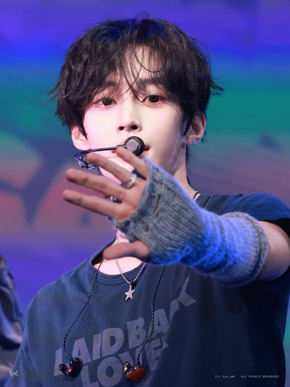 ___3ii_'s tweet photo. 今日も ✮ star ✮ ネックレスが輝いているね 🖐🏻 ぴに 🖐🏻 https://t.co/w3dfqRmuwi