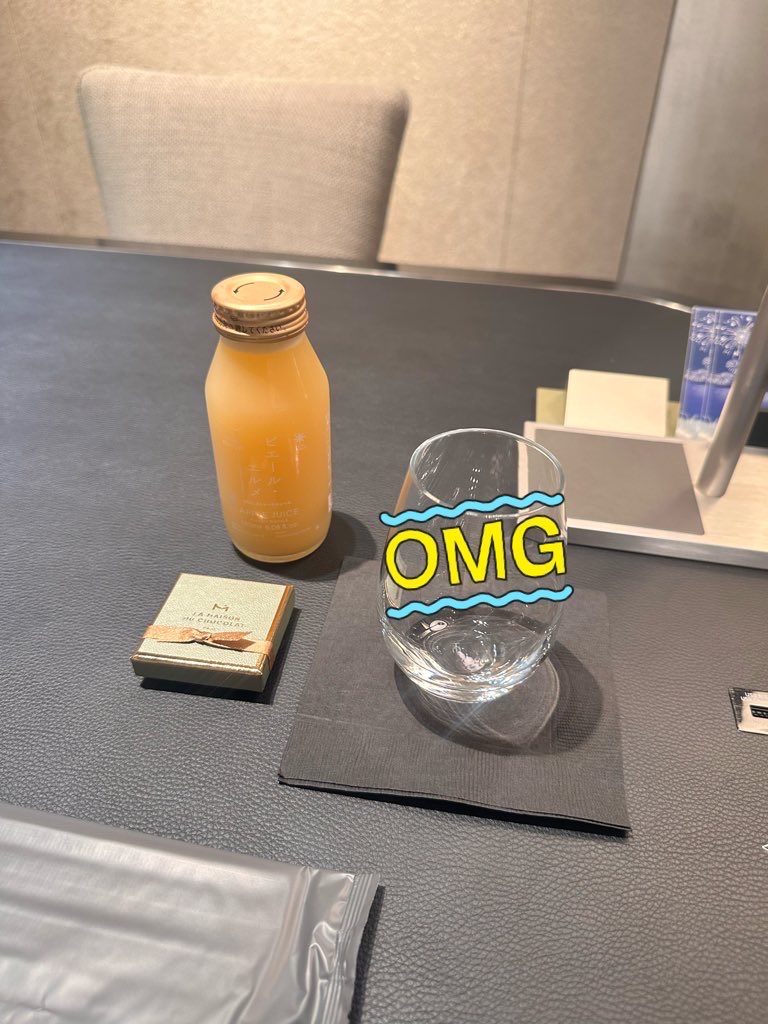 eripyoonn's tweet photo. 🛍53
棚ぼたすぎた可愛いピアス♡
でも必要無いから売るか迷い中 https://t.co/VY634cu905
