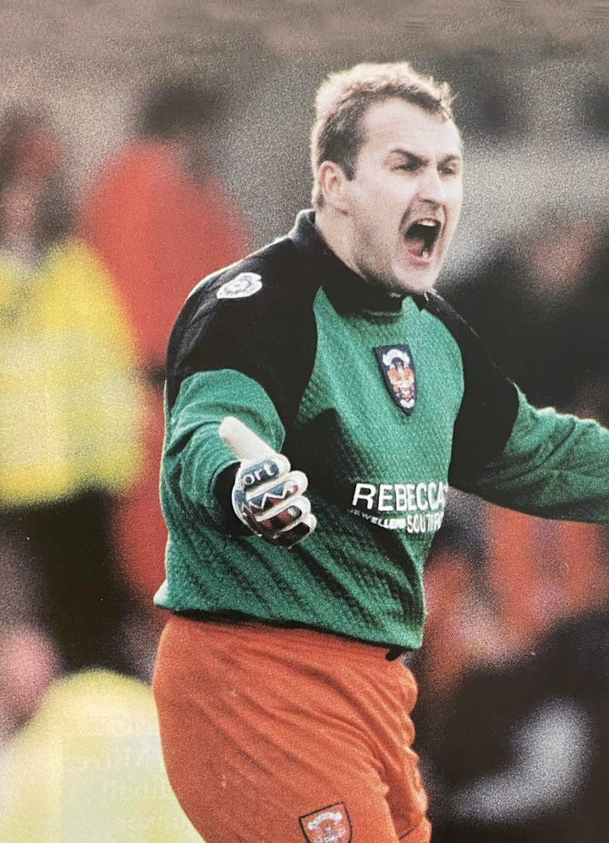 BFC_ExPlayers's tweet photo. Happy 63rd Birthday today to former Pool loanee goalie ( in 2 spells ) .... Fred Barber
Hope you have a great day Fred !
ππππ»β½οΈπ₯
π
#WhatACharacter https://t.co/qJvPOLgJu0