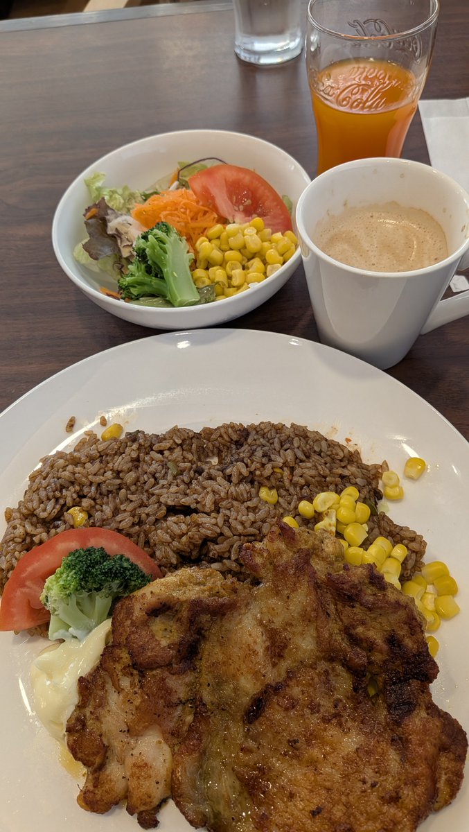 7031122F's tweet photo. アメブロを投稿しました。
『トリミングのび太です。8/26』
#アメブロ
#今日はレインボーブリッジの日2026 https://t.co/gKEeC8YkAp https://t.co/54RUJyx3XY