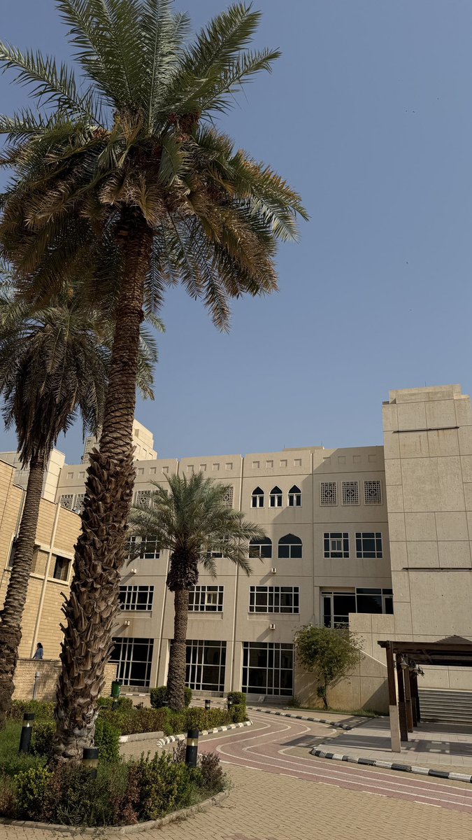 itotay8's tweet photo. First day of uni🩷
#UQU https://t.co/Utt1q6u4ne