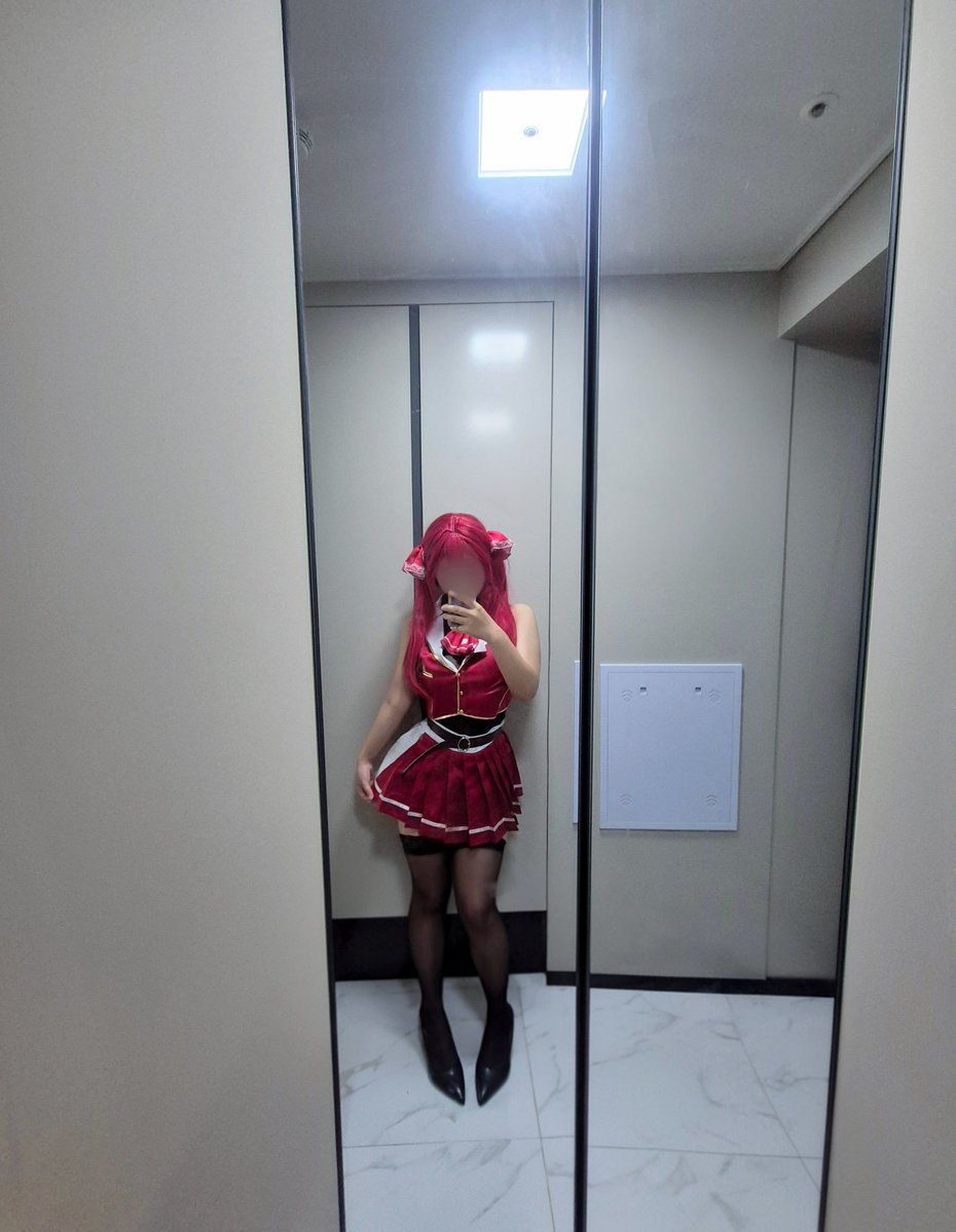 saenngg's tweet photo. 호쇼 마린 어때?

#hololive #宝鐘マリン #cosplay https://t.co/6BmGcYIgTG