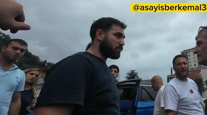 tr_ist_selman's tweet photo. @haskologlu -şive yok, 
-kanca burun yok, 
-mağdura sahip çıkıyor, 
-delikanlı davranış sergiliyor,  

bu kardeş çok yüksek ihtimalle rizeli değil. https://t.co/wJHqJN5XLi