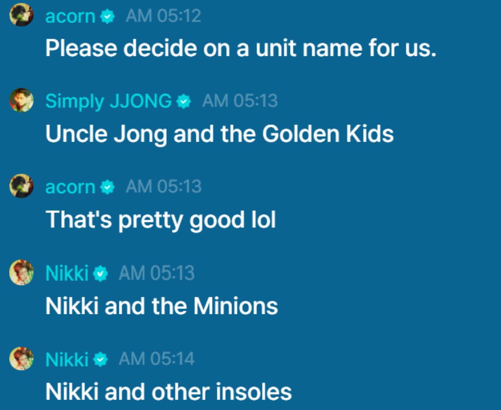 aeyumeki's tweet photo. “ni-ki and the minions” “ni-ki and the other insoles” 
NI-KI YOU FUCKING MENACEE https://t.co/5vVLY2MLG3