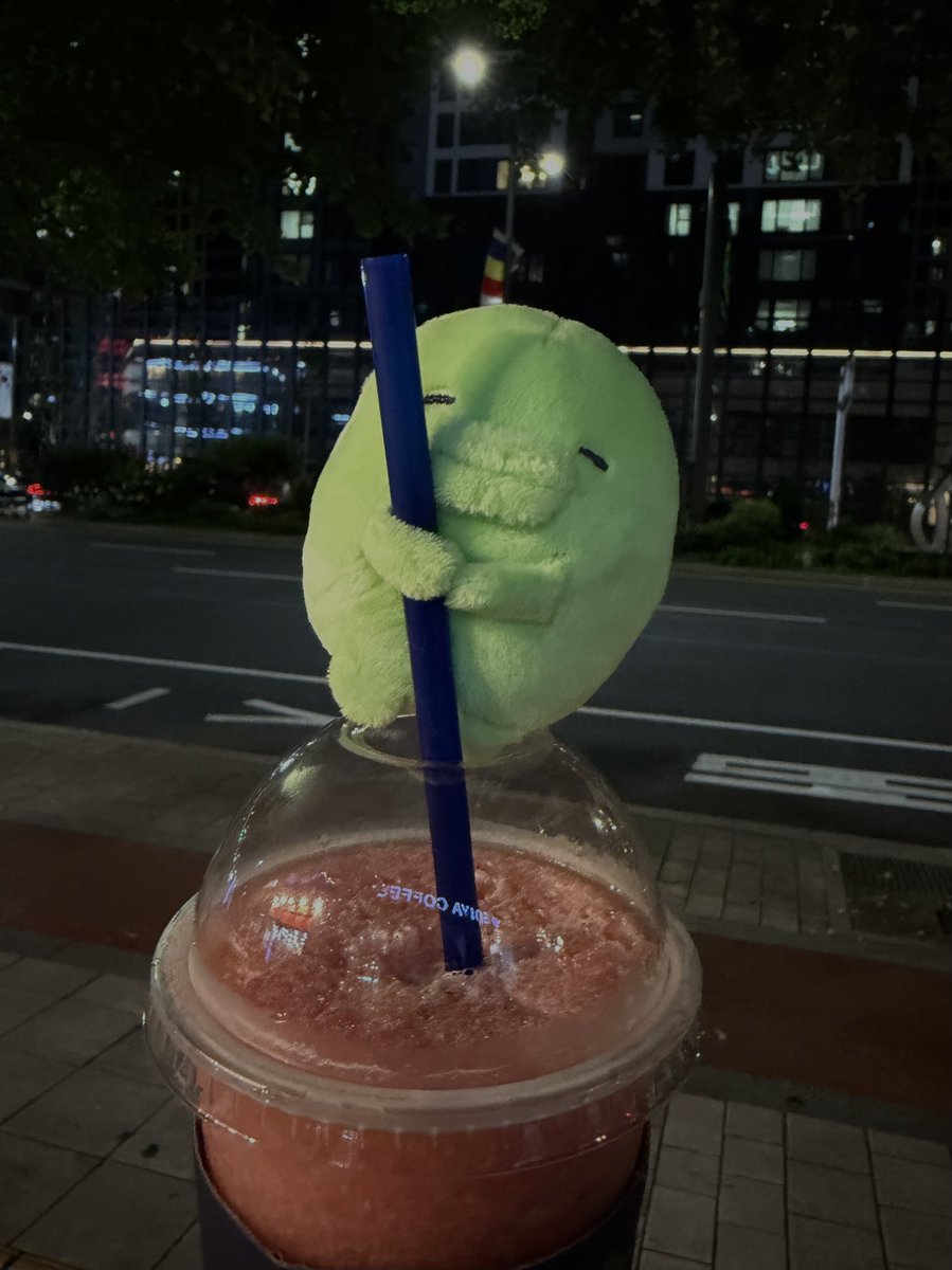 askr708's tweet photo. 할머니 뵙고 옴 https://t.co/4EyhrQFur3
