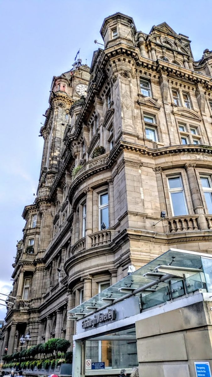 ____flowers__'s tweet photo. Edinburgh https://t.co/6ZzWkiMSfr