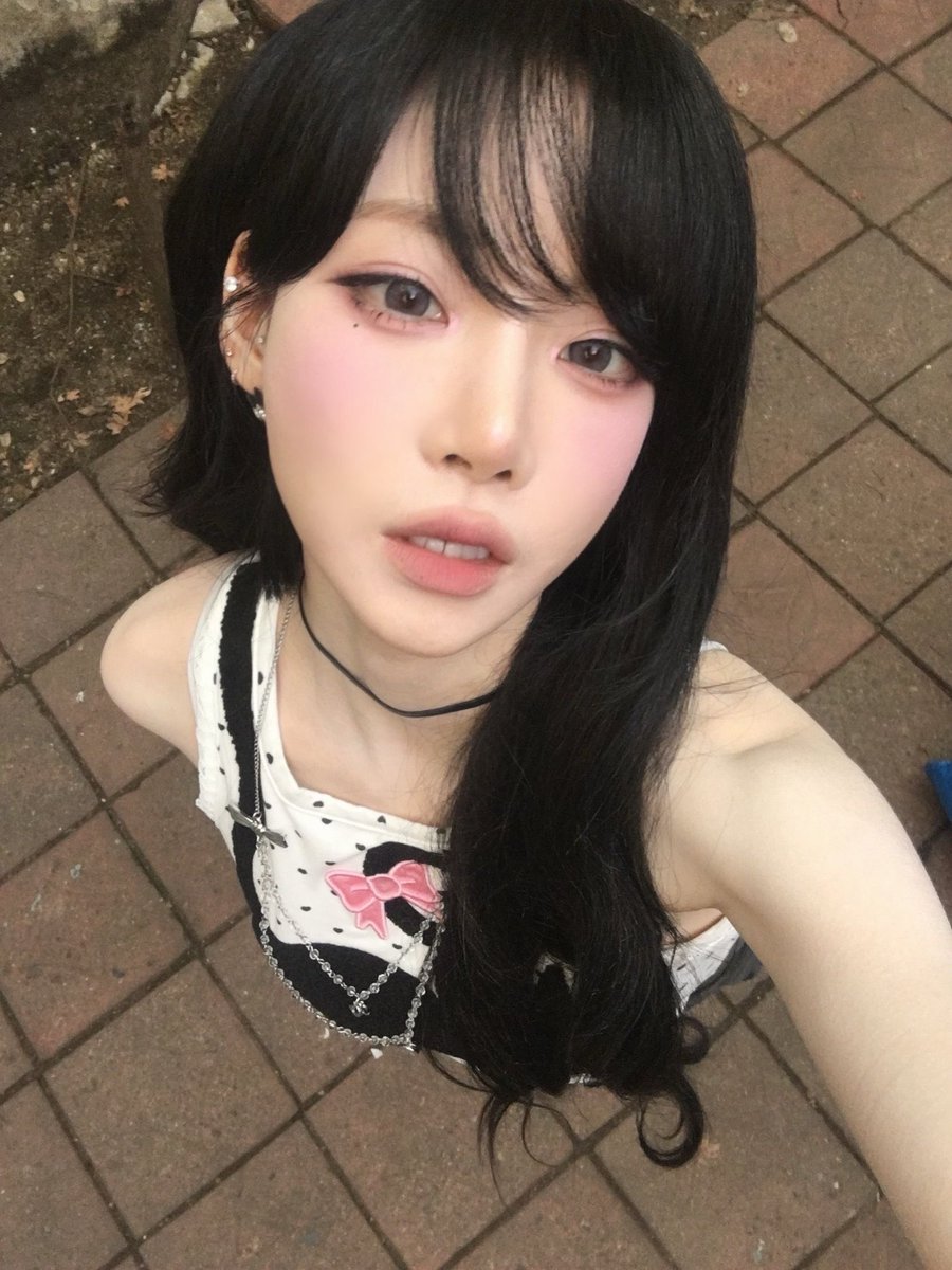 rnakyoung's tweet photo. .. a swarm; birds chirping in breeze adorn tenderness la beaute. https://t.co/79DH3e9fVv