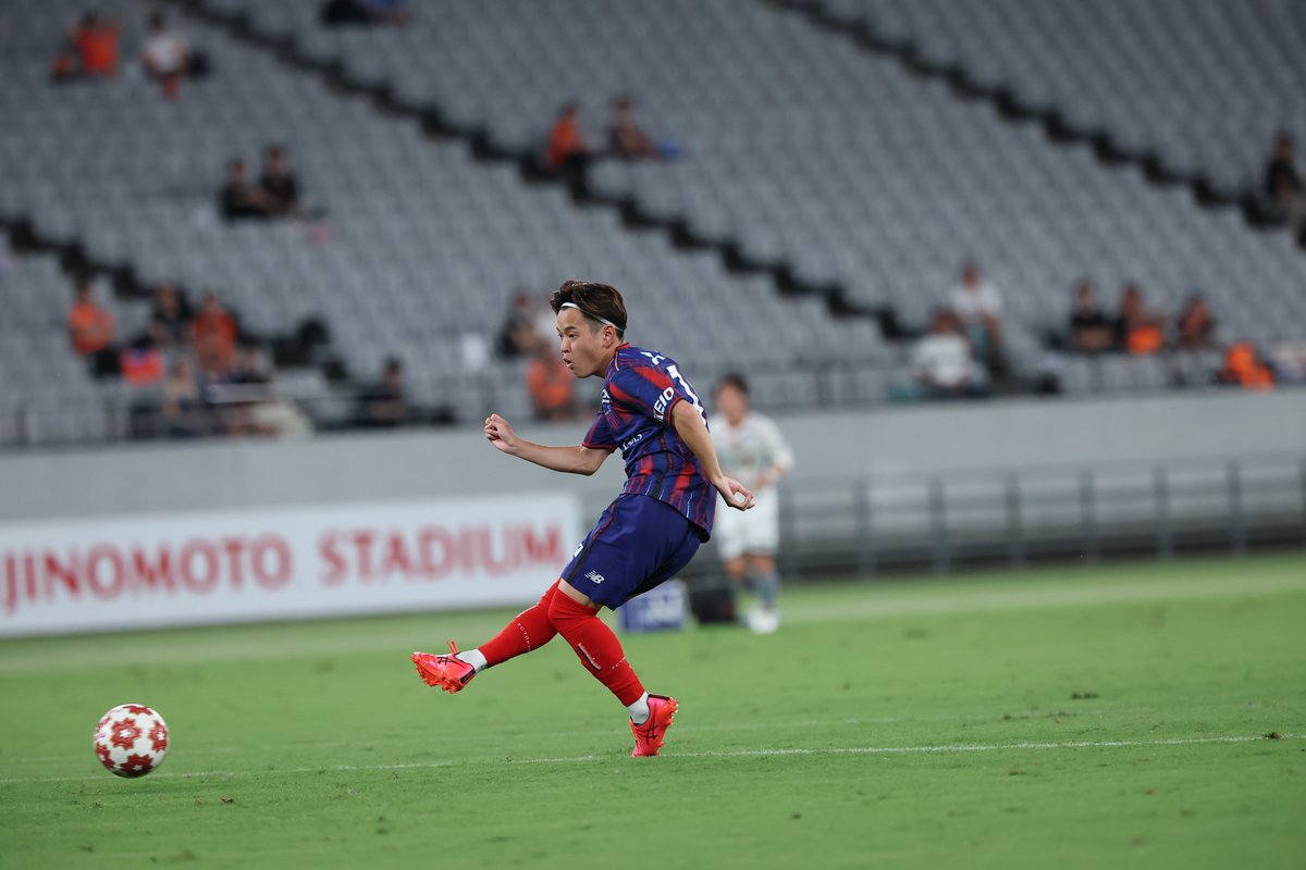 fctokyoofficial's tweet photo. 🔵🔴
𝐆𝐎𝐀𝐋 𝐏𝐇𝐎𝐓𝐎 #天皇杯

#本間至恩 選手がゴールキーパーとの1対1を冷静に決め切り追加点!!!👊🔵🔴

#fctokyo #tokyo https://t.co/kV7W0wnSTA