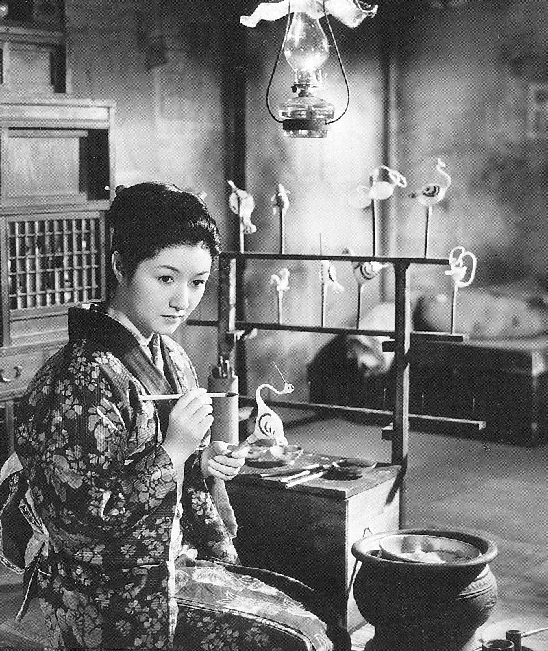 tsukironin's tweet photo. Hideko Takamine in Gan (雁) directed by Shirō Toyoda - 1953 https://t.co/3MoRNIuov9