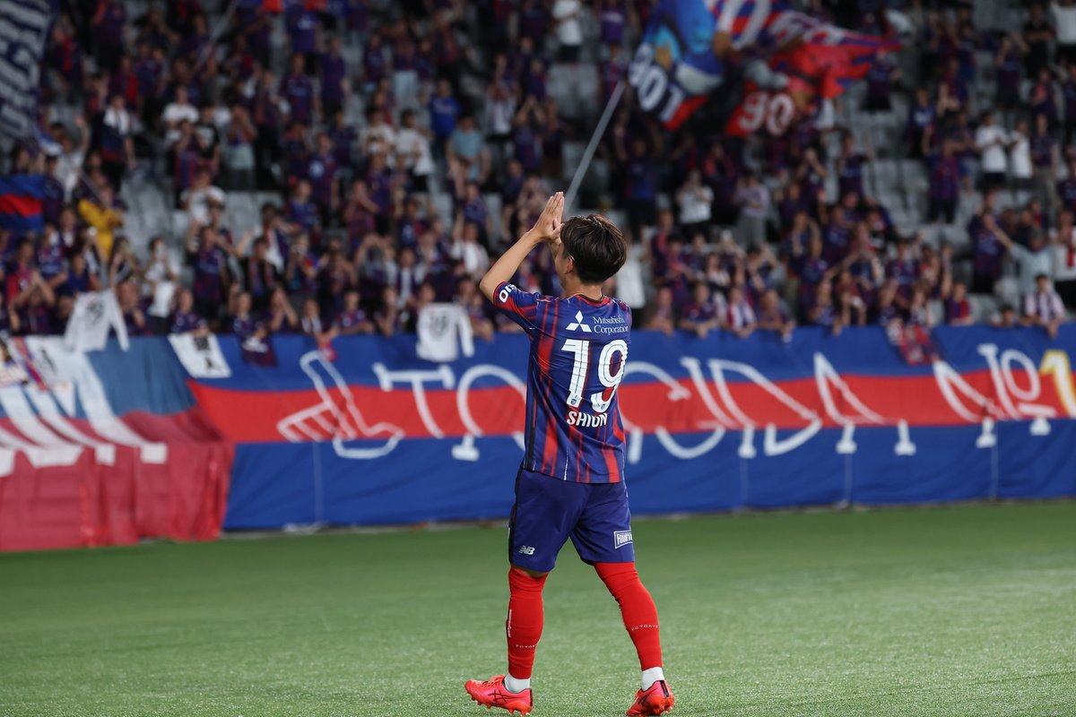 fctokyoofficial's tweet photo. 🔵🔴
𝐆𝐎𝐀𝐋 𝐏𝐇𝐎𝐓𝐎 #天皇杯

#本間至恩 選手がゴールキーパーとの1対1を冷静に決め切り追加点!!!👊🔵🔴

#fctokyo #tokyo https://t.co/kV7W0wnSTA