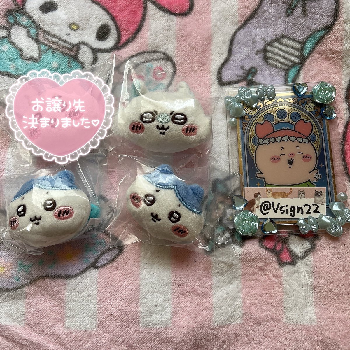 Vsign22's tweet photo. 【交換】
ちいかわ おかおマルチリング

譲》 モモンガ ハチワレ ×2
求》 古本屋 （かにちゃん） うさぎ

うさぎは身内分です。
各1決まり次第締め切らせていただきます。
纏めての交換歓迎いたします。

※郵送のみの交換希望です。
お気軽にお声掛けください🌟 https://t.co/ef5yz4R0Uf