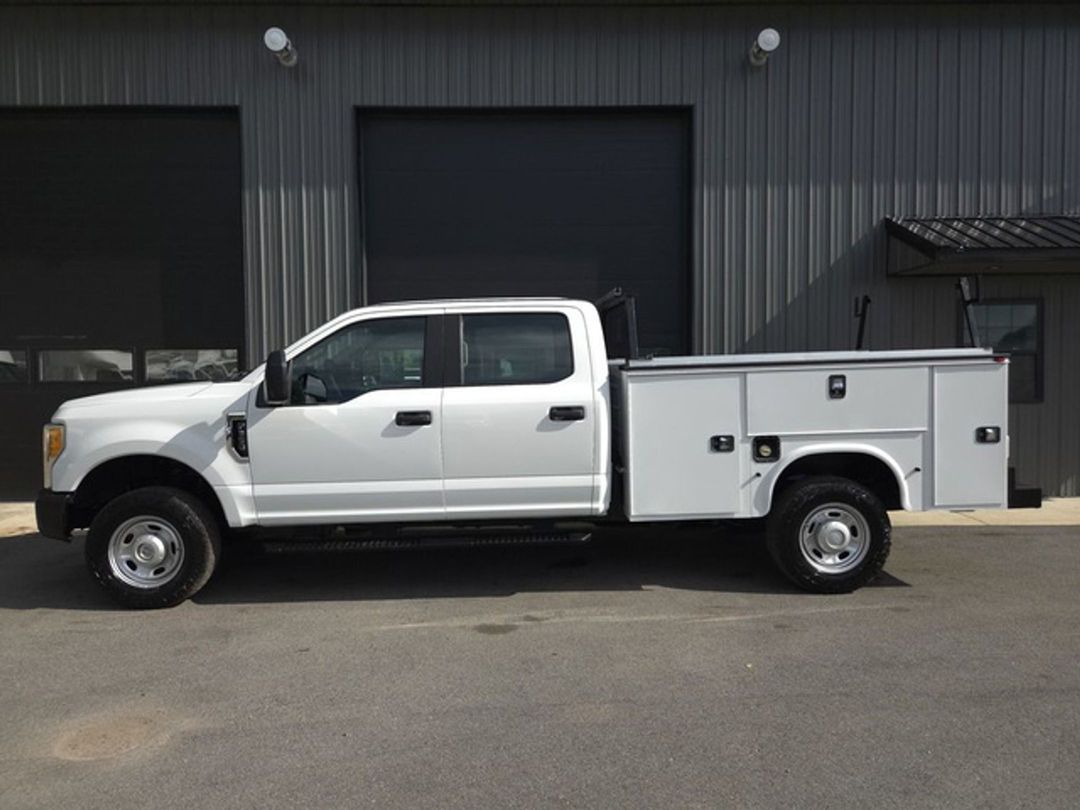 Corptrucks's tweet photo. 2017 Ford F350   Check out Corptrucks newest commercial truck listing! Many more trucks incoming daily but not yet on the site so give us a call at https://t.co/0zORU9spiR