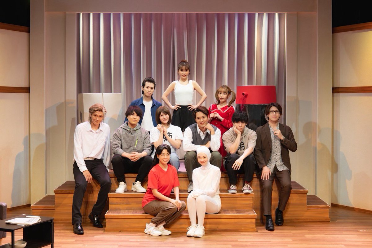 yuringito24's tweet photo. 「プリンセスお母さん」

初日、ありがとうございました！

オープニング動画ももしよろしければ
#舞台プリンセスお母さん
で拡散していただけましたら幸いです。

明日からのご来城、お待ちしております。

#舞台プリンセスお母さん https://t.co/qHvlnrcKfO