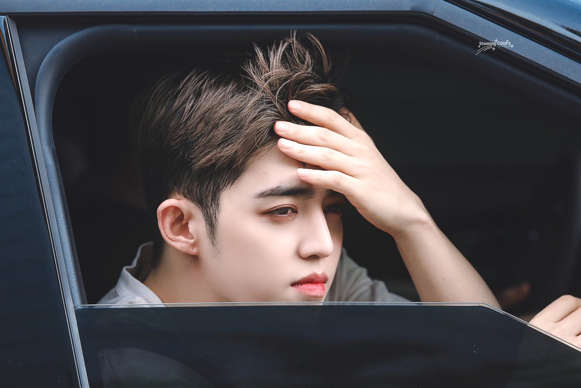 ayecheol's tweet photo. his messy chestnut hair 🌰 https://t.co/2A67R1xMBR