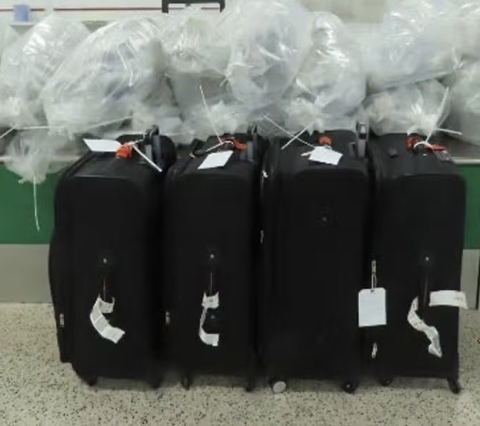 cdrafrica's tweet photo. A 21-year-old British-Ghanaian man, Carsten Kyei, has been convicted for his role in a plot to smuggle £13.8m worth of cannabis into the UK through Birmingham Airport.

The drugs were found in 22 suitcases carried by 11 couriers who had travelled from Thailand via France in August 2024. 

Kyei is due to be sentenced on 3 September.