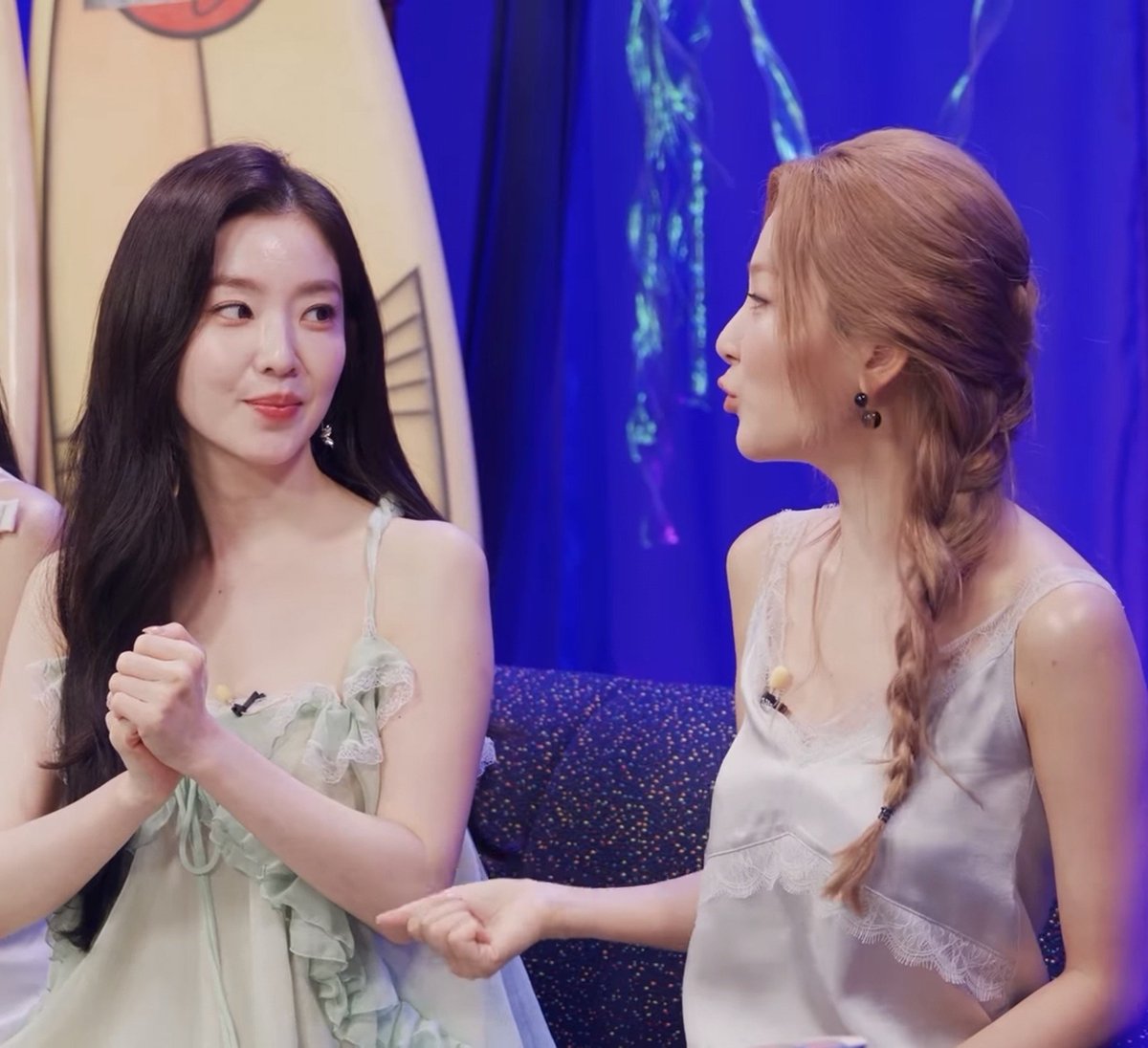 Seulrenejpeg_'s tweet photo. Gaaaaaaaaaaay 🩷💛🩷💛🩷💛 https://t.co/yhA78O1y8F