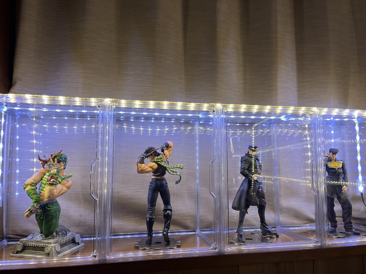 RGiogio5's tweet photo. ジョジョとドラゴンボールのディスプレイを分けました☺️
ジョジョは今後のジョルノと徐倫は楽しみです😊
ドラゴンボールはGTロゴを追加👍
Zのロゴも欲しいですね。 https://t.co/3pJRAUSdnM