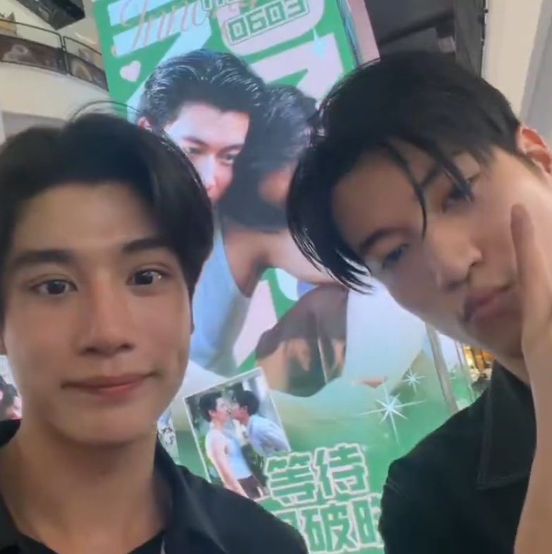 csnxs_'s tweet photo. มุมที่ถ่าย                                               ภาพที่ได้ https://t.co/BTdINOZklj