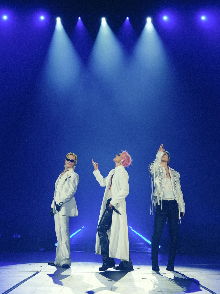 whospaulinxa's tweet photo. we have waited for so long for new ot3 pics and now we have so many WE ARE SO BACKK😭🤍 https://t.co/JB3zAKNItY