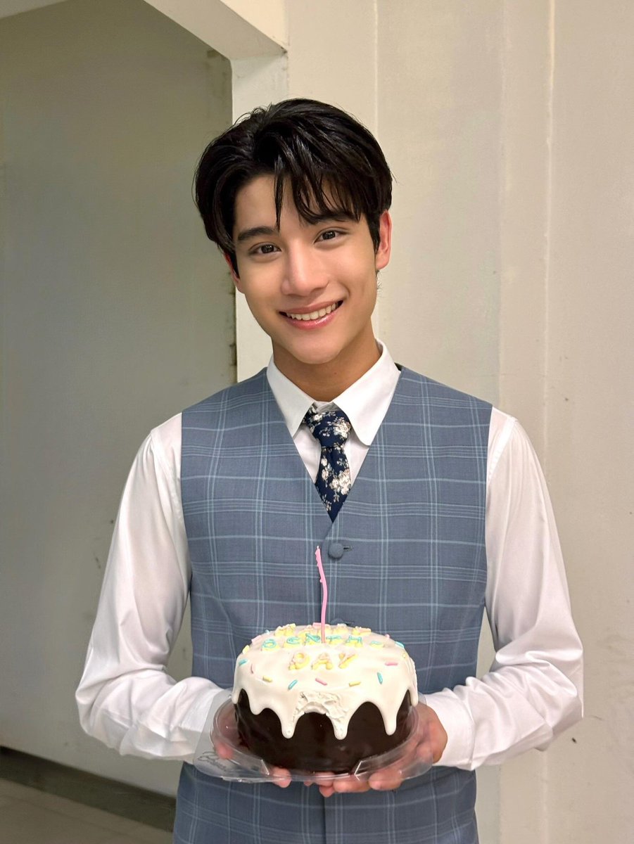 innongsaaam's tweet photo. 난 참… 옹사가 오래 행복하고 많이 웃었으면 좋겠음 
아기 왕자님은 웃는게 제일 예쁘니까 https://t.co/nlfARup4lp