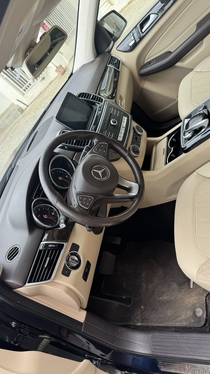 D3msy7's tweet photo. 2018 GLE350 FOREIGN USED 
33 million only car with me https://t.co/S83cguMFi4
