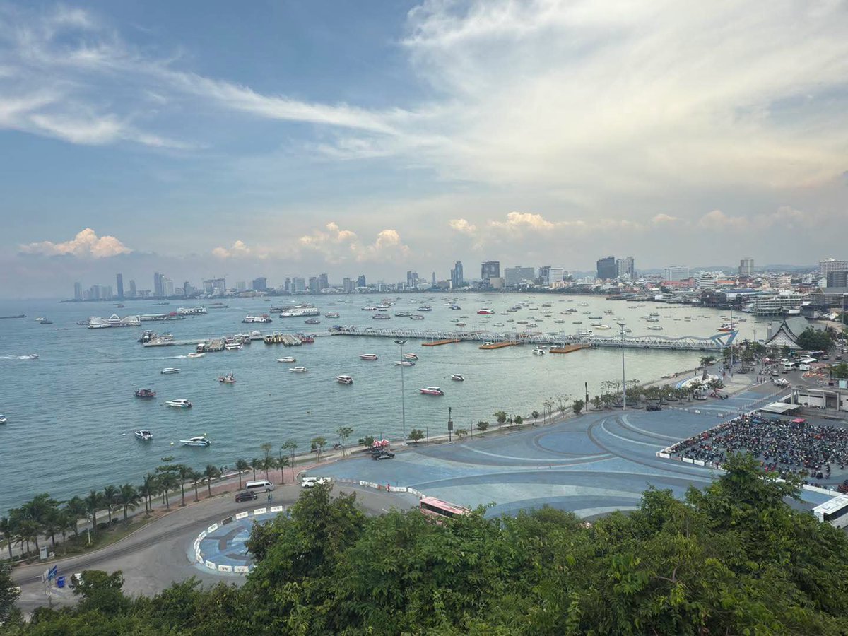 The_PattayaNews's tweet photo. Pattaya Mayor Ready to Welcome U.S. Troops as USS Abraham Lincoln Expected to Visit Thailand

Pattaya is preparing to host personnel from the U.S. Navy after reports that the aircraft carrier USS Abraham Lincoln is set to visit Thailand in the coming week following the completion of its mission in the Middle East. Pattaya Mayor Poramese Ngamphichet said the city is ready to ensure safety and accommodate the troops during their rest and recovery period. If approximately 5,000 personnel spend money in the area, it could generate circulating funds of at least 5–15 million baht.

The USS Abraham Lincoln carries roughly 5,000 sailors and Marines. Reports indicate that during this deployment the crew has not had a full port call for more than 200 days due to an extended mission supporting the war in Iran. As a result, some reports in foreign media described allegedly low morale and challenging conditions onboard, which means the upcoming port call will be widely appreciated and a huge morale booster.

The Royal Thai Navy stated that the U.S. carrier group will visit the eastern coast of Thailand so personnel can rest and recover, as well as receive logistical support. The visit is not a joint military exercise with Thailand.

Mayor Poramese Ngamphichet noted that Pattaya has periodically welcomed U.S. military personnel when warships call at the eastern seaboard. Local operators are happy to host troops resting after their mission. On security, the city will coordinate with Pattaya City Police Station officers, municipal enforcement staff, and other relevant agencies on land and at sea to protect both tourists and visiting service members.

Spending by the troops is expected to benefit tourism businesses, restaurants, entertainment venues, transportation, and service providers. The mayor estimated average expenditure of about 1,000–3,000 baht per person. For roughly 5,000 personnel, this would amount to a preliminary 5–15 million baht if all come ashore and spend within that range. The figure is only an estimate based on per-person spending and will depend on the actual number of personnel authorized to go ashore and enter the area.

The USS Abraham Lincoln, with about 5,000 personnel aboard and accompanied by a total of three ships, is scheduled to dock at Laem Chabang Port from roughly the 2nd to the 6th of September 2026.
