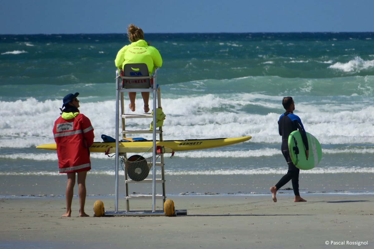 SecCivileFrance's tweet photo. #Prévention 🏊 Vous avez prévu de vous baigner ?

Attention au choc de température. Toute entrée brutale dans l’eau peut conduire à un malaise par #hydrocution et entraîner une #noyade

🛟Pour prévenir l'hydrocution :

Entrez de manière progressive dans l'eau
Évitez de vous baigner après un repas copieux
Ne consommez pas d'alcool avant et pendant la baignade.

👉 Ensemble soyons #BienPréparésBienProtégés

ℹ️ Pour plus d’information : https://t.co/zgwi3eBoqH