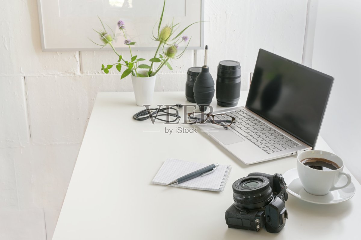 fv_tlv's tweet photo. Pulling another late shift at the desk—coffee’s empty, screen’s glowing, and that to-do list It’s not gonna check itself. https://t.co/Xd8sv9s5iY