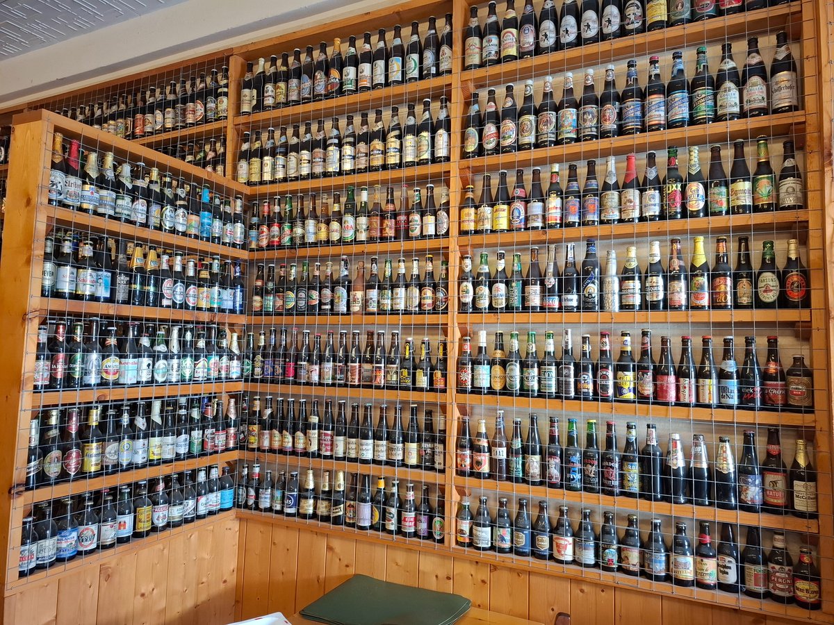SuperBeerWorld's tweet photo. 10,500+ original full beer bottles. 🍺

Collected since 1991, from breweries and countries all over the world.

Every bottle is physically preserved in the Supercollezione Beer World collection.

#BeerCollecting #Breweriana https://t.co/grDYH3xggo