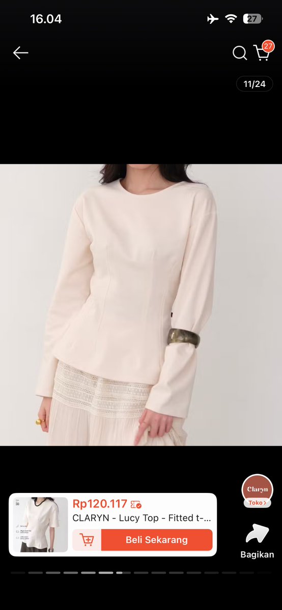 urmi_ne's tweet photo. @unicefess CLARYN  Lucy Top size L New masi ada label tag
Beli: 120k
Jual: 95k https://t.co/JY02ViUGSu