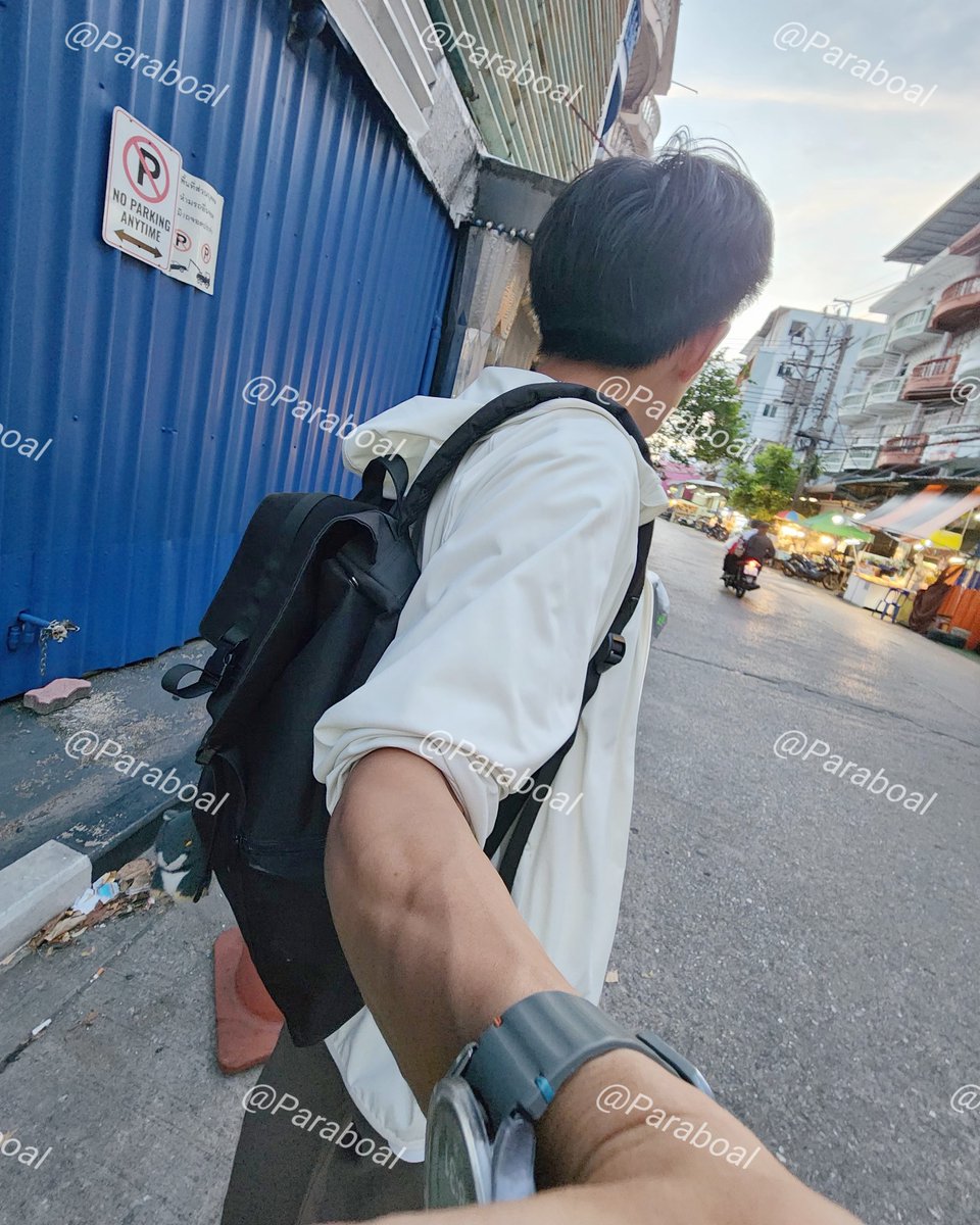 Paraboal2's tweet photo. เดลี่ยูสมากใบนี้ เบา เข้าได้กับทุกลุค ใส่ของได้เยอะ จบบบ