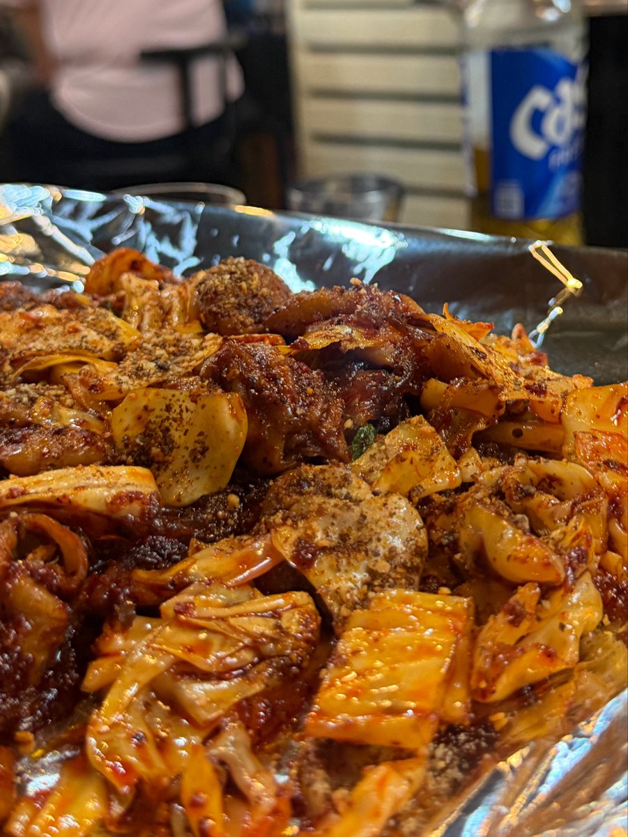 dalp2___'s tweet photo. #팽팽이밥상 누가 맥주를 저렇게 따르죠 https://t.co/wXDQ42u2VJ