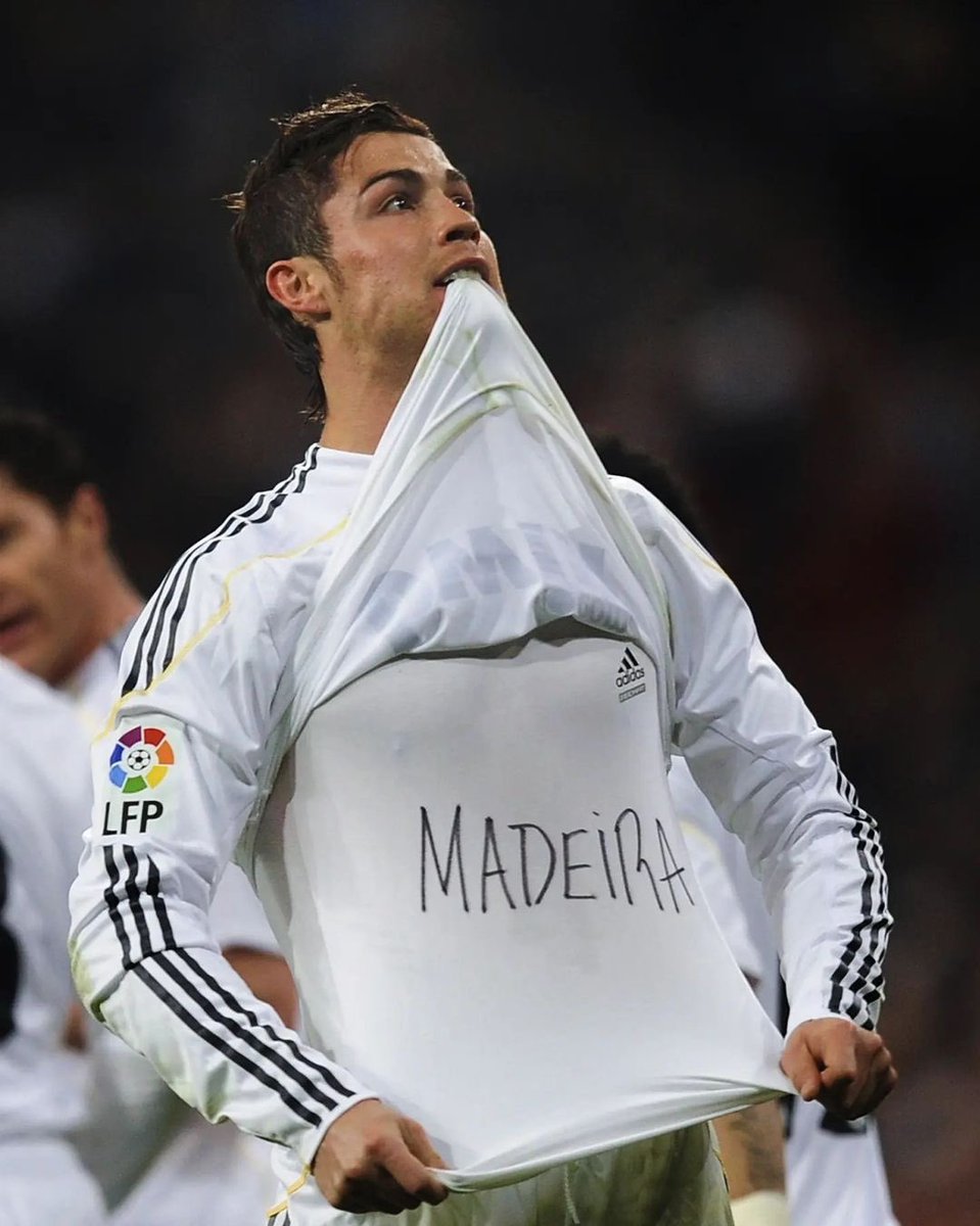 Hvmzaaa's tweet photo. The only person who was truly loyal to Madrid https://t.co/YwwLz09dEa