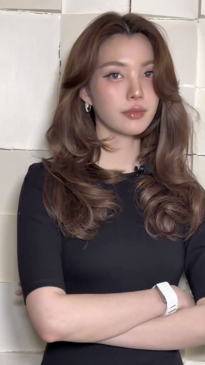 Annbewer's tweet photo. เหมือนพี่ออมตอนเป็นแม่นภัสในตตเลยอะ😖😖😖 https://t.co/09rWDAUEtn