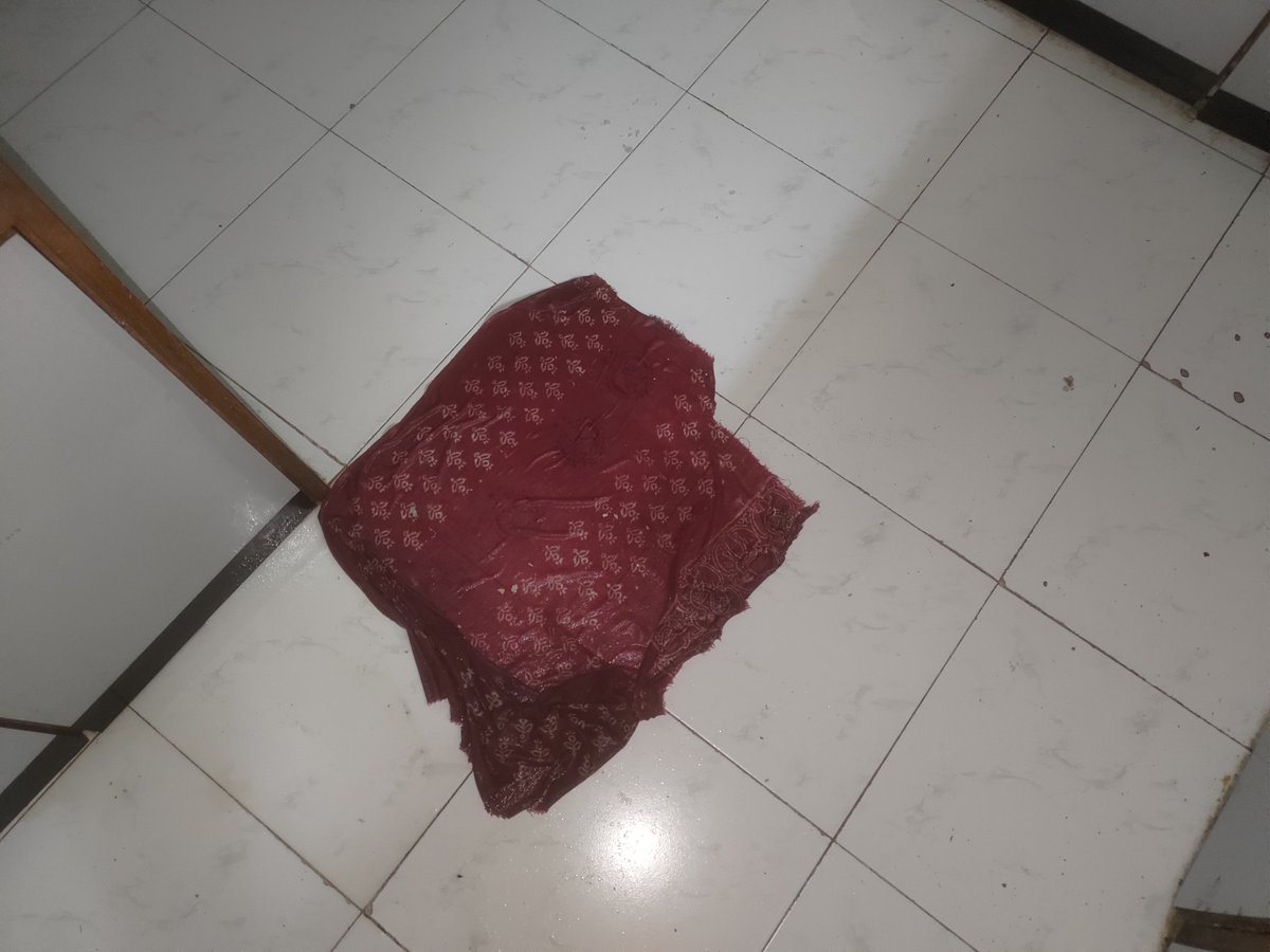 TheJaggedShiv's tweet photo. https://t.co/oHZqrTeKjU
https://t.co/oHZqrTeKjU #waterproofing worst #CustomerService #CustomerExperience #CustomerSatisfaction
@asianpaints @asianpaints_pr @jagograhakjago 
#JagoGrahakJago #Consumergrievances #NationalConsumerHelpline @JoshiPralhad  2026. wet floor. 60+ parents https://t.co/edq79jZSrQ