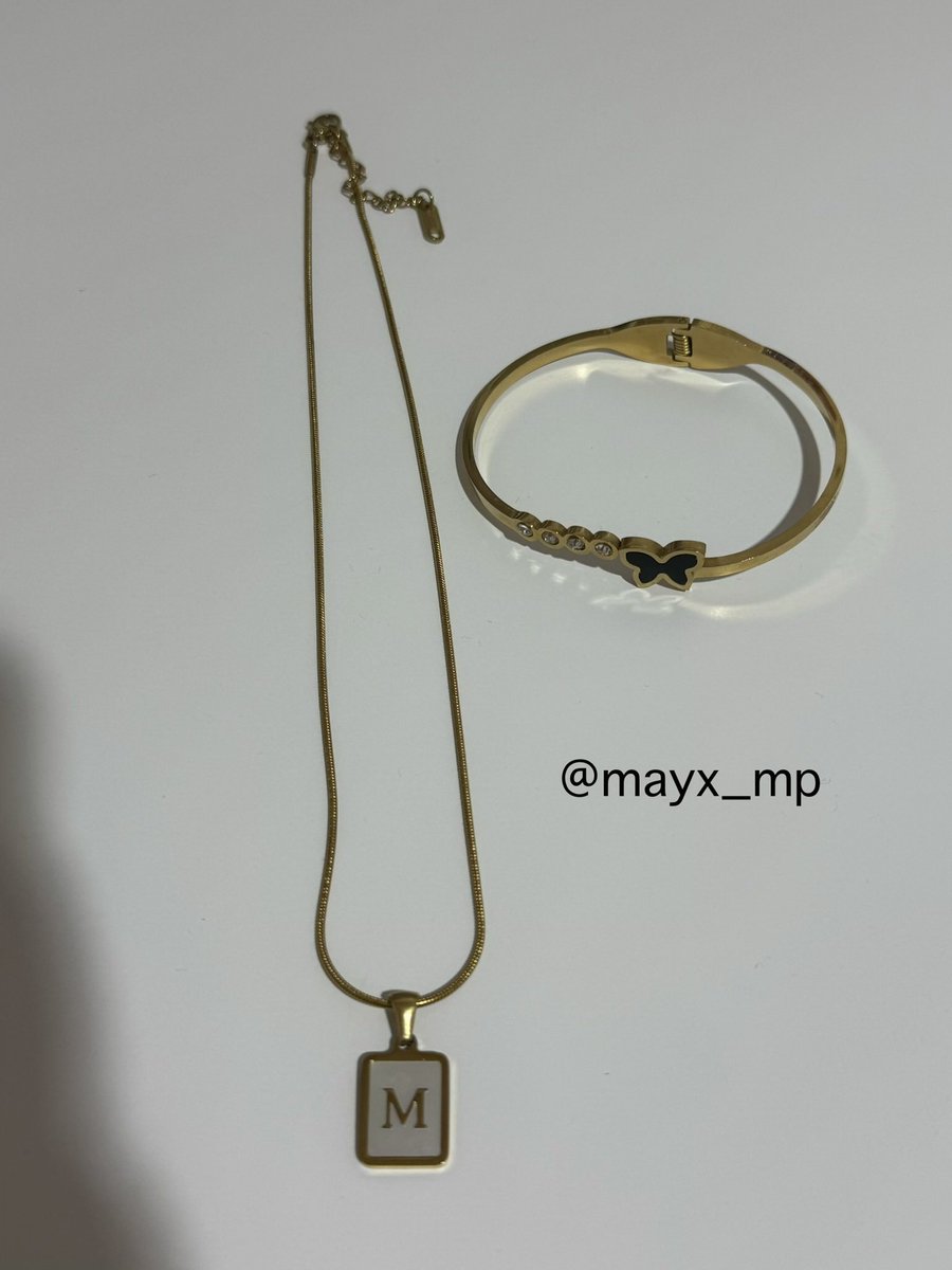 mayx_mp's tweet photo. ส่งต่อค่า💗ซื้อมาลองใส่อย่างเดียวคับ (เป็นแสตนเลสทั้งคู่นะคะ)
-สร้อยคอ 90 บาท
-กำไล 100 บาท
-สร้อยข้อมือจี้ผี 120 บาท
ค่าส่ง 30 บาทค่ะ📬
#ส่งต่อเครื่องประดับมือสอง #เสื้อผ้ามือ2 #ส่งต่อเสื้อผ้ามือสอง #คสอมือสอง #เครื่องประดับ https://t.co/nRSuiQU5pd