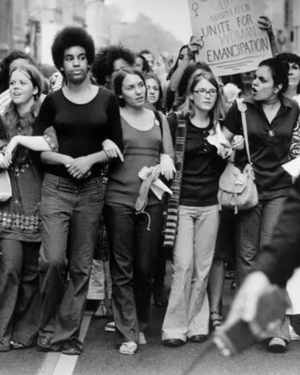 NFPCenters's tweet photo. 56 yrs ago today, 50k women took over Fifth Avenue in NYC, with 100k more across 90 other cities in 42 states, in the 'Women's Strike for Equality', where they were demanding reproductive freedom, equality, in what was one of the largest demonstrations for women in U.S. history. https://t.co/rAx7jPikzX