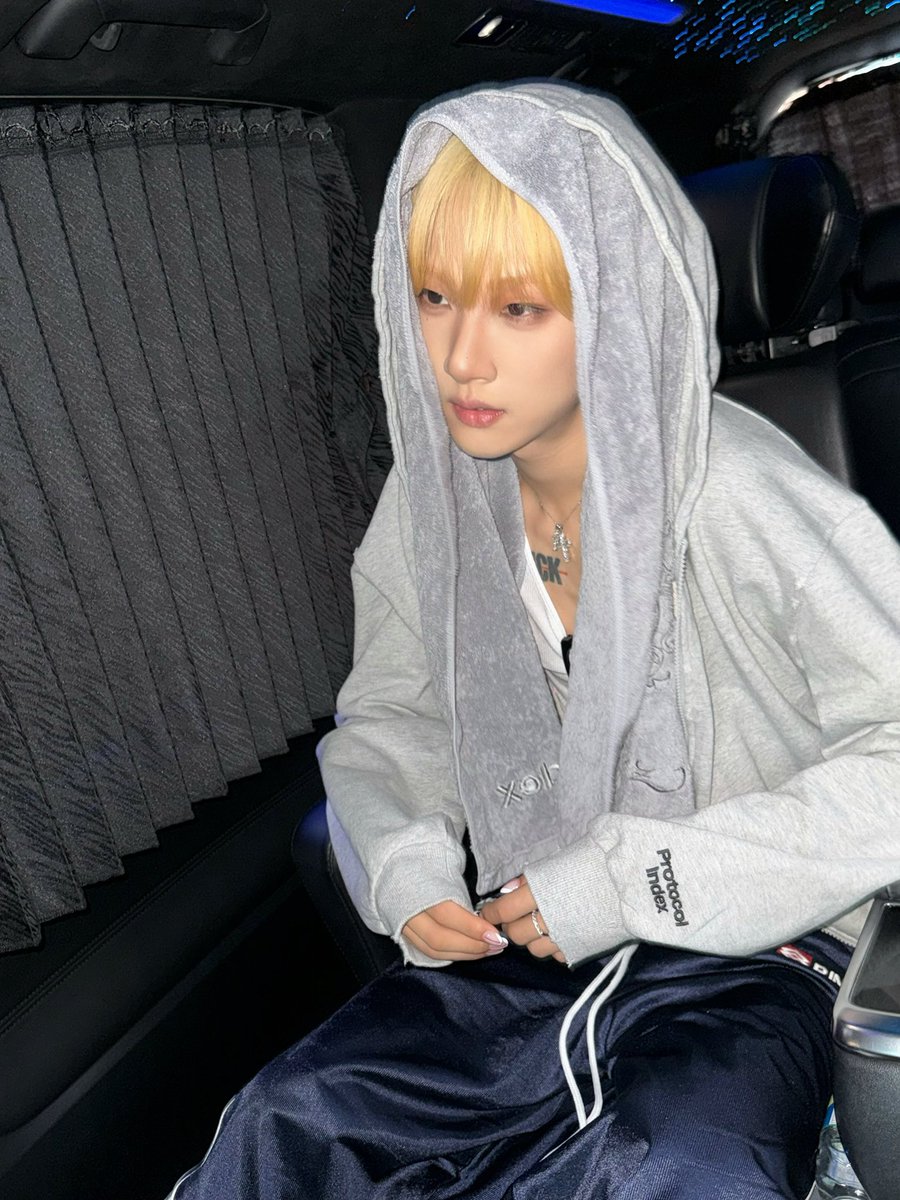 nami_s_b_'s tweet photo. 韬韬、、、、哥哥😭😭😭😭😭😭😭 https://t.co/qTUu8Tnddq